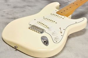 Fender Classic Series 70s Stratocaster Olympic White Electric Free Shipping