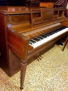 Modern USA Console Piano Story & Clark Small Overstrung Colonial Upright Piano