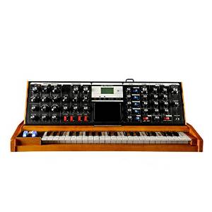 Moog MIN010010 Minimoog Voyager Performer Edition, Black