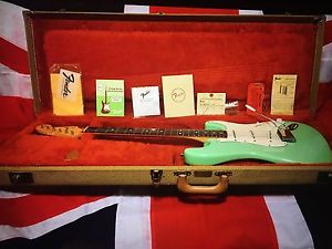 1988 Fender Stratocaster Vintage 62 Re-issue Surf Green MINT NEW CONDITION