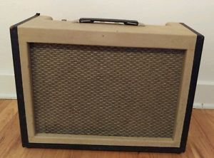 Vintage 60's Airline 62-9029A Guitar Amp