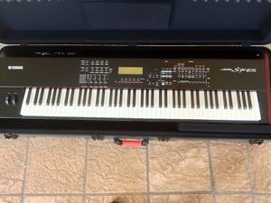 Yamaha S90 ES Synthesizer + Gator TSA KEY88 Deluxe Hardcase
