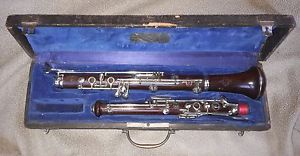 Beautiful antique 19th rosewood oboe Buffet Crampon in case