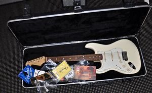 Fender American Standard Stratocaster 2012 Left Handed - Black Dot Music