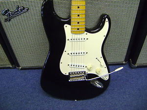 FENDER STRATOCASTER 1975 NECK,90s BODY ELECTRIC GUITAR USA