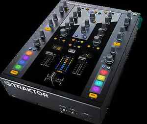 Traktor KONTROL Z2 by Native Instruments (NI)