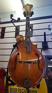 Alvarez Mandolin Model A900, mint, 25+ years old.