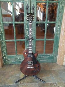 Gibson Les Paul Studio Solid Body Electric Guitar in Worn Brown with Gig Bag