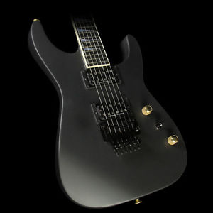 Jackson Custom Shop Exclusive SL2H-V Soloist Electric Guitar Matte Black