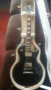 Gibson Les Paul custom black and chrome 2011 model