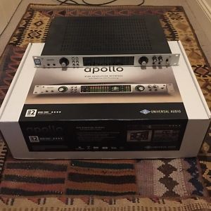 Universal Audio Apollo Quad Interface UA Silverface With $1,300 Plugins Preamp