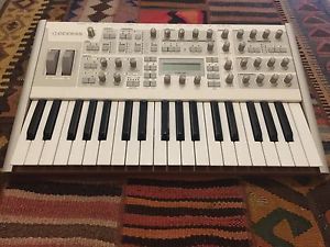 Access Virus TI Polar