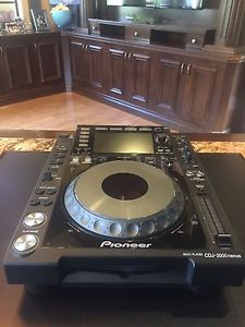 Pioneer CDJ 2000 Nexus Digital Multi Player