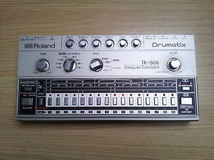 ANALOGUE ROLAND TR-606 DRUMATIX DRUM MACHINE & POWER SUPPLY 707 808 909