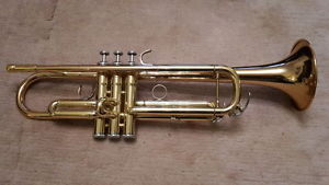 Yamaha YTR4335g B flat Trumpet - exc. condition - no dints -Bach 5c mouthpiece
