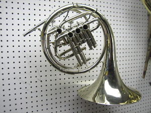 GOOD USED HOLTON H-179 "FARKAS MODEL" DOUBLE FRENCH HORN, NO DENTS!