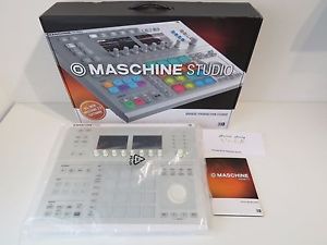 Native Instruments Maschine Studio Production Controller - White HW