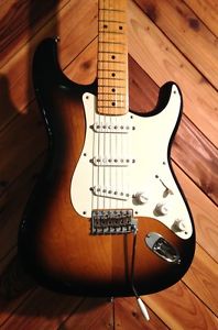 1991 Fender Japan ST57-128 Custom Edition EXTRAD STRATOCASTER 2Tone Sunburst