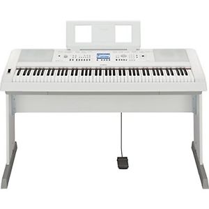 Yamaha DGX650WH Pianoforte Digitale, Bianco