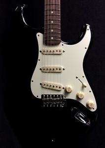Free Shipping Used Fender Japan Exclusive Classic 60s Stratocaster Black (ST62)