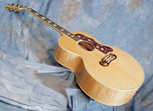 Gibson 2016 J-200 Perfectly Pristine Super Jumbo Acoustic-Electric Retail $5573