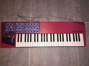 Clavia Nord Lead 1 + Extension 8 Voies