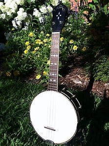 Vintage Gibson Banjo Ukulele, UB3 - UB2 Deluxe, w/case