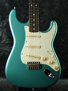 Free Shipping Used Fender Japan Exclusive Classic 60s Stratocaster OTM (ST62)