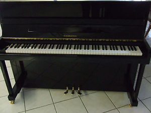 Ravenstein Klavier RV 112 schwarz hochglanz
