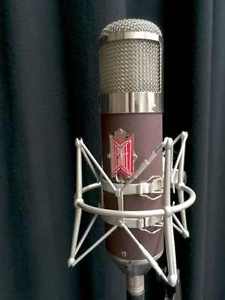 BeesNeez Arabella Microphone (U87 sound)