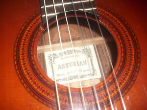 Vintage 1982 WATARU TSUJI - ASTURIAS AST50 Classical Guitar Solid Spruce Top