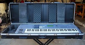 Yamaha MOTIF ES7 76 Key Music Production Synthesizer w/ SKB Hard Case FREE SHIP