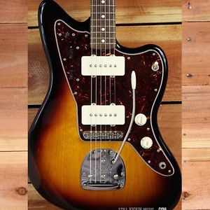 FENDER 2009 CLASSIC PLAYER JAZZMASTER SPECIAL Excellent Cond Sunburst Guitar