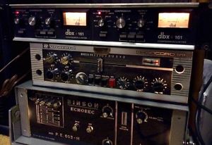 Vintage dbx 161 compressors urei (video)