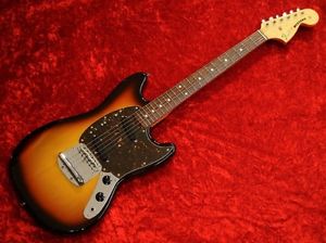 Fender Japan MG69 3TS  /123