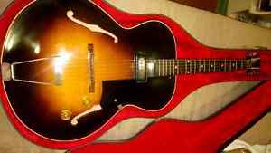 Gibson ES-125, 1950s Vintage Sunburst has Pick Guard, & Original Gibson Case too