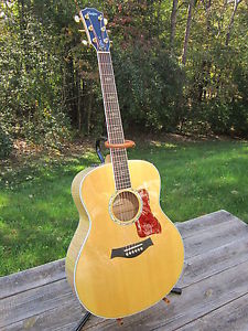 2013 Taylor 618E Grand Orchestra Acoustic Electric Guitar with OHSC