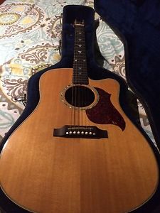 Gibson Songbird Deluxe Cutaway