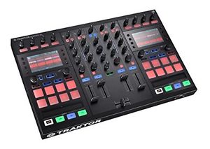 Native Instruments DJ controller TRAKTOR KONTROL S5
