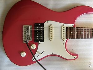 Yamaha Pacifica 912 Strat style electric super tone and neck A great player!