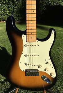 Fender American Deluxe Stratocaster Tabacco Sunburst Premium Ash Body