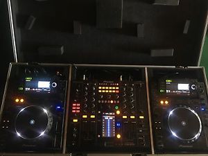 Pioneer DJM 2000 & 2 x CDJ 2000 Set