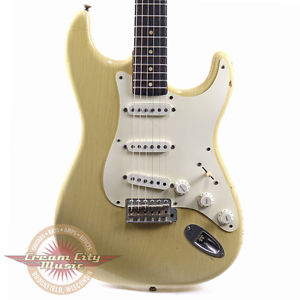 RARE VINTAGE 1960 FENDER STRATOCASTER STRAT ELECTRIC GUITAR