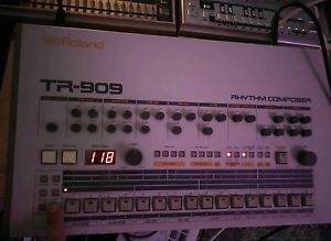 ROLAND TR 909 100% WORKING TOP DRUM MACHINE vintage for house techno