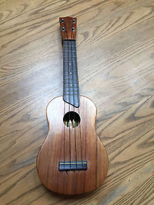 Vintage USED 1960 s Koa Kamaka Gold Label Ukulele!! GREAT GIFT ! WOW