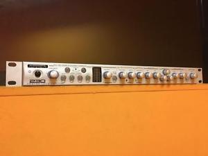 Aphex 230 Master Voice Channel Tube Mic preamp