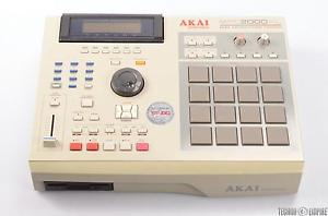 AKAI MPC2000XL Studio Plus MIDI Production Center w/ Road Case #26615