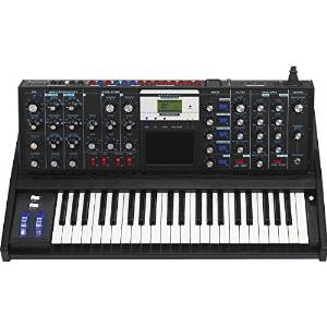 Moog Minimoog Voyager Electric Blue Edition