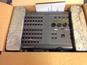 NSI MLC 16   DMX LIGHTING CONTROLLER w MANUALS & BNC LAMP  BOX
