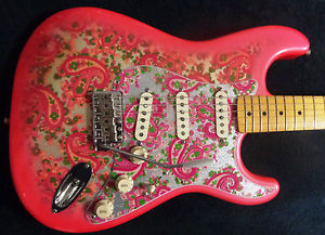 Fender Pink Paissley Stratocaster